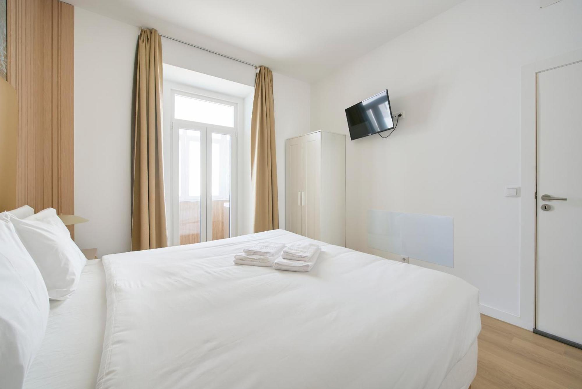 Brand New Hostel Anjos ลิสบอน ภายนอก รูปภาพ