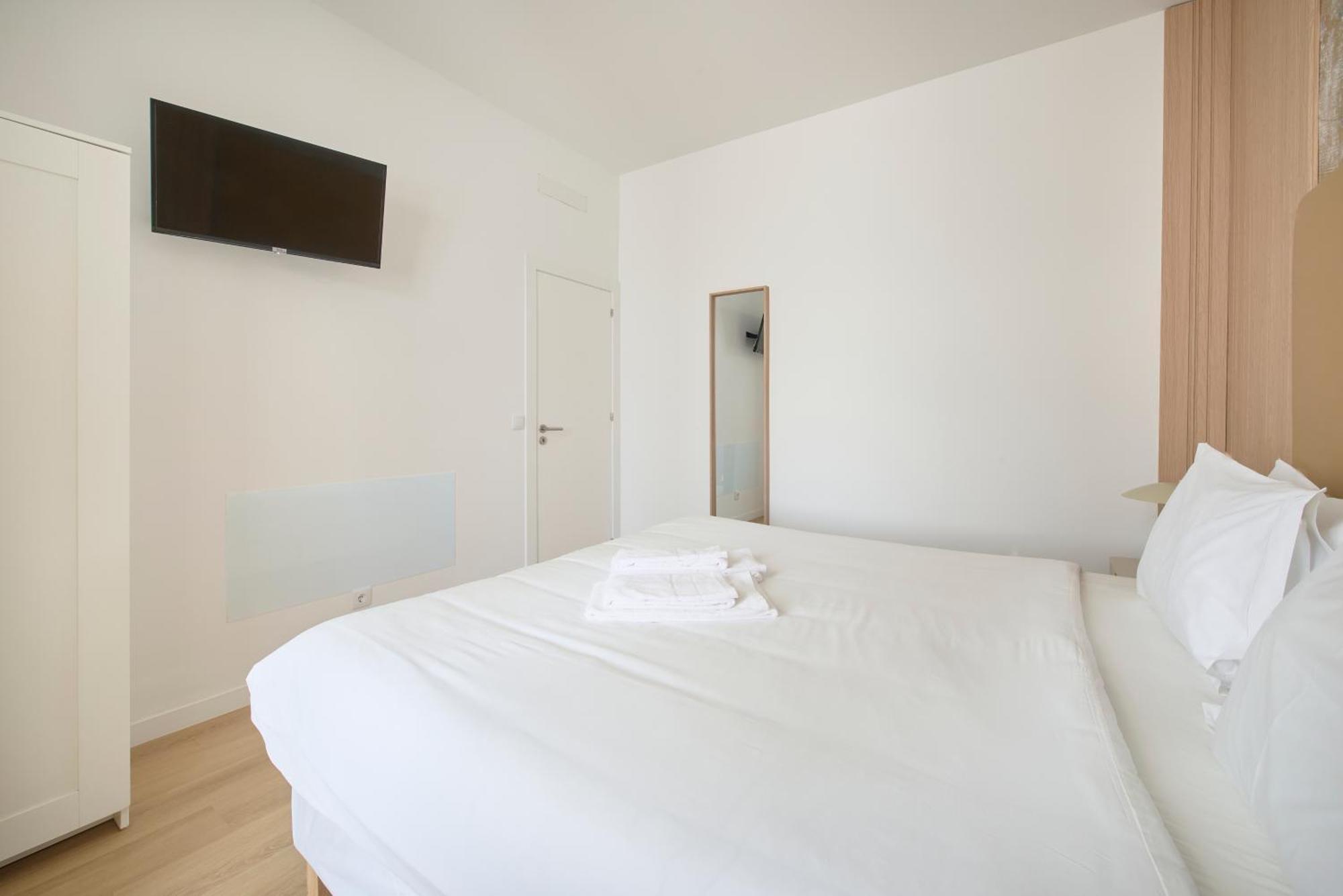 Brand New Hostel Anjos ลิสบอน ภายนอก รูปภาพ