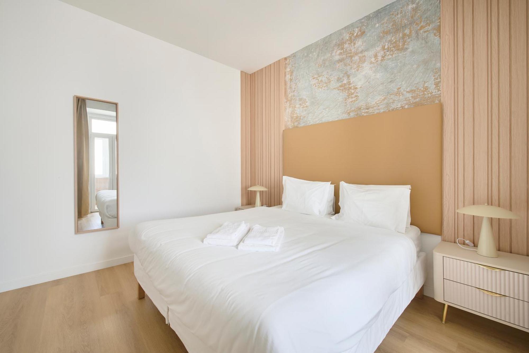 Brand New Hostel Anjos ลิสบอน ภายนอก รูปภาพ