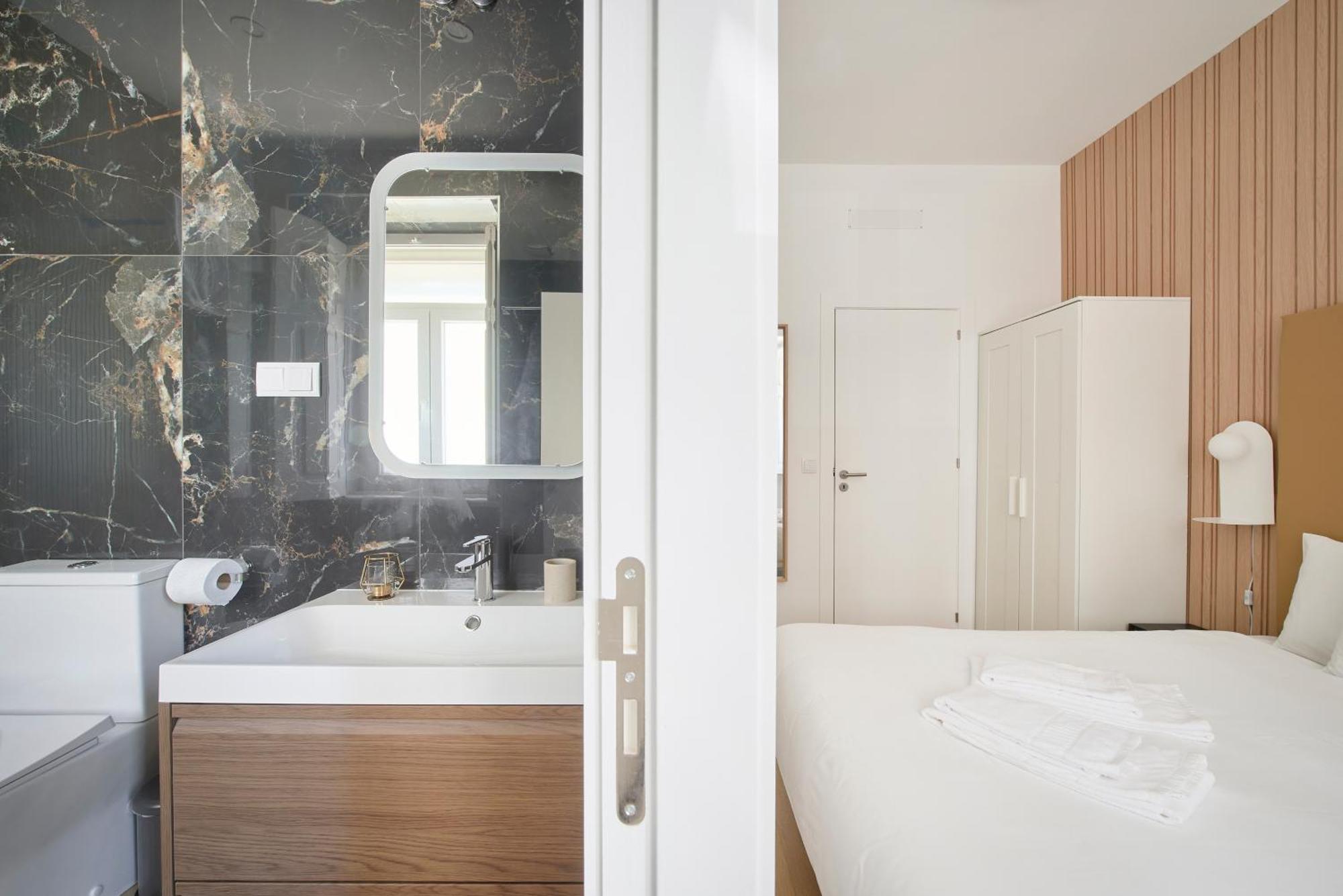 Brand New Hostel Anjos ลิสบอน ภายนอก รูปภาพ