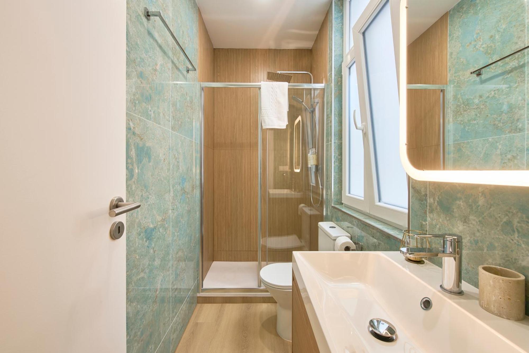 Brand New Hostel Anjos ลิสบอน ภายนอก รูปภาพ